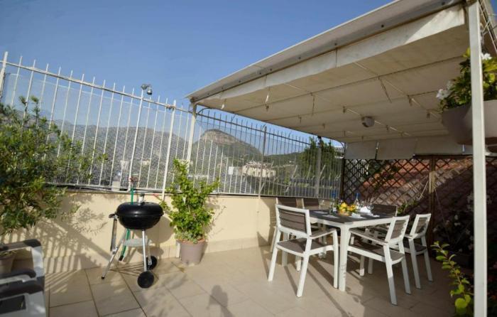 La Terrazza Family Holidays - Sorrento Coast Sant'Agnello Rum bild