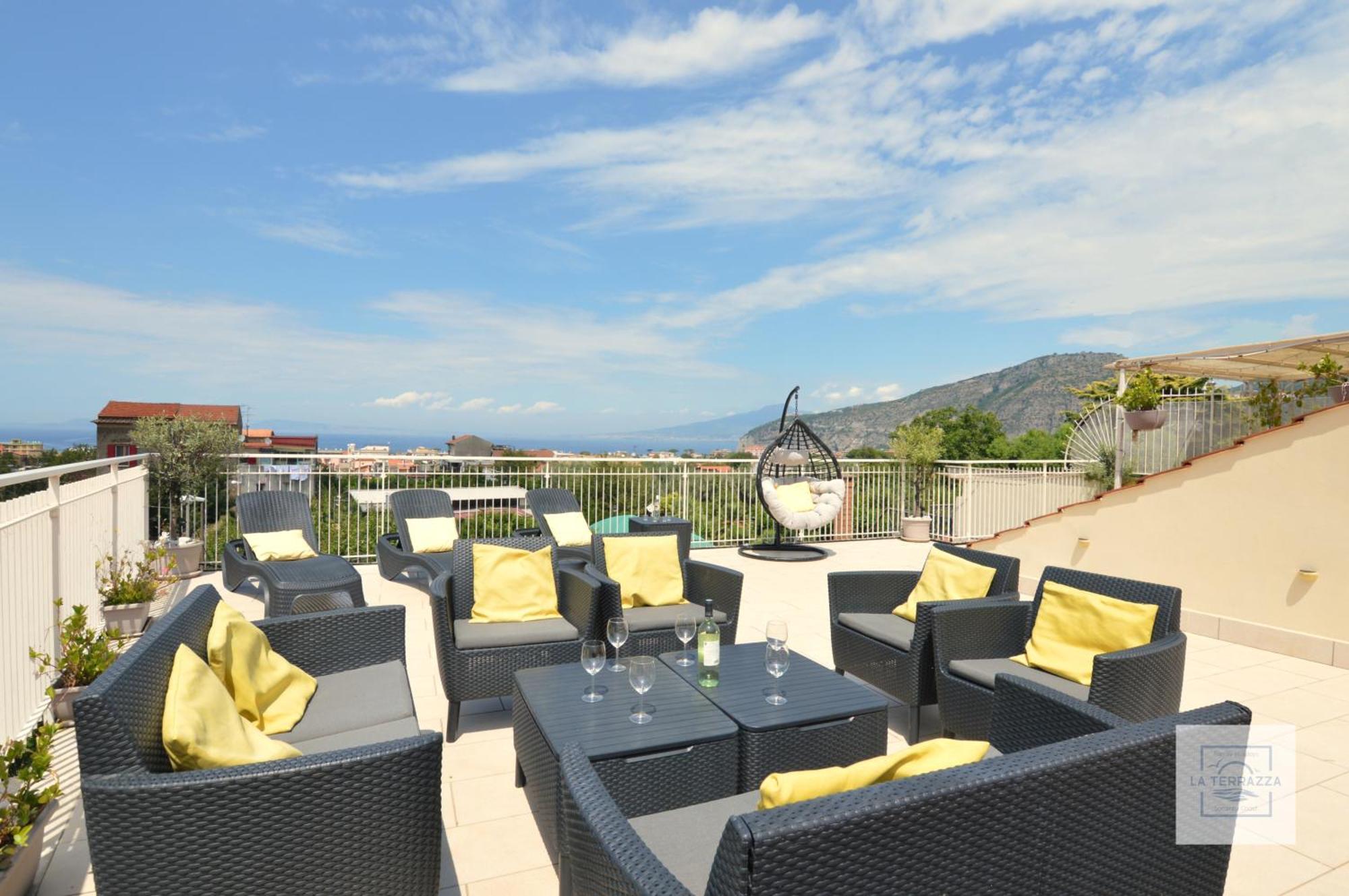 La Terrazza Family Holidays - Sorrento Coast Sant'Agnello Exteriör bild